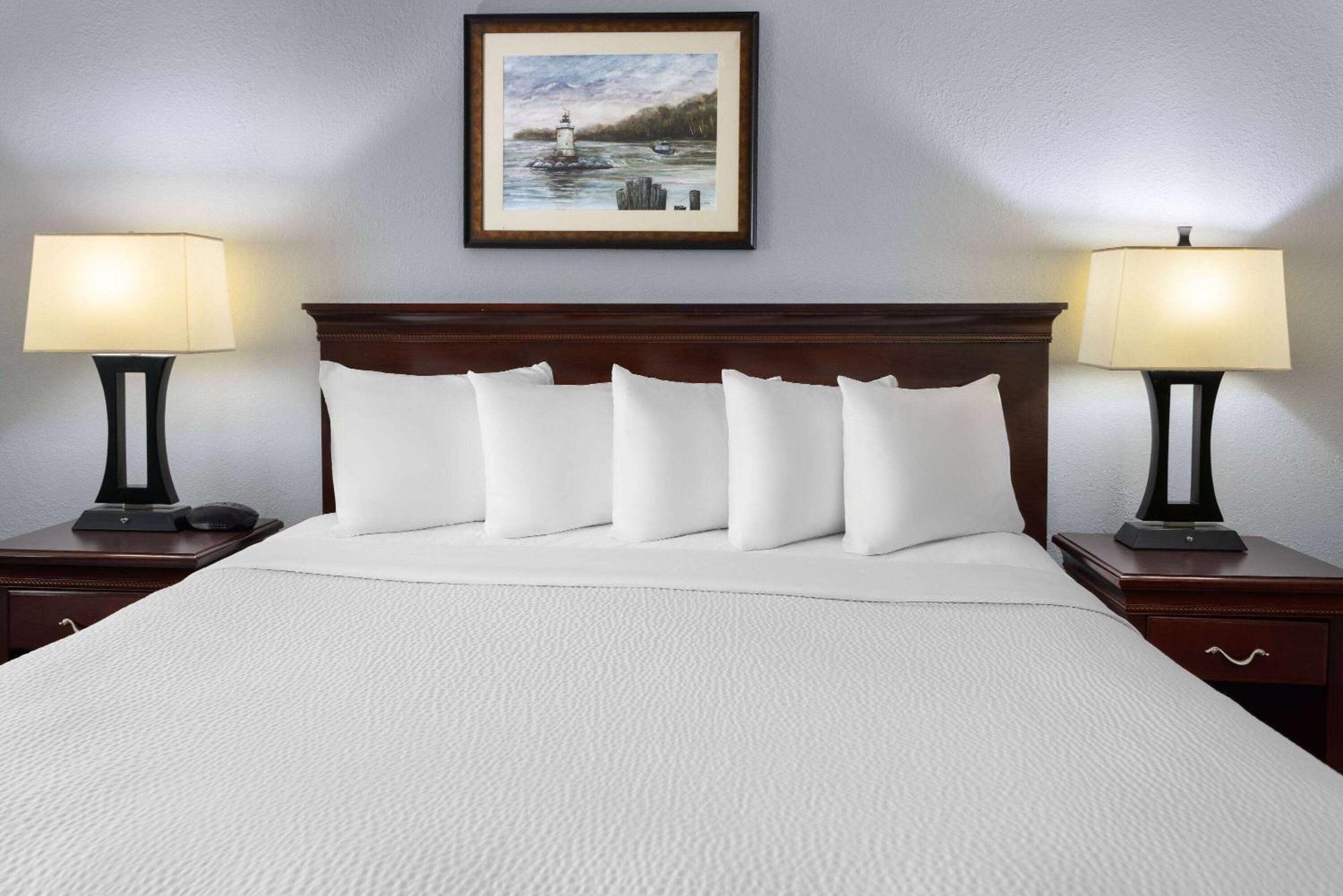 Days Inn By Wyndham Iron Mountain Luaran gambar