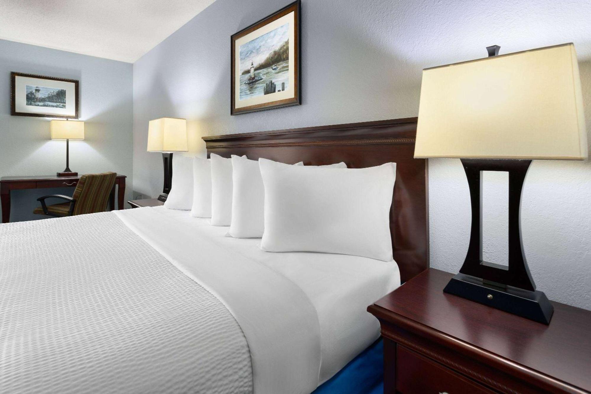 Days Inn By Wyndham Iron Mountain Luaran gambar