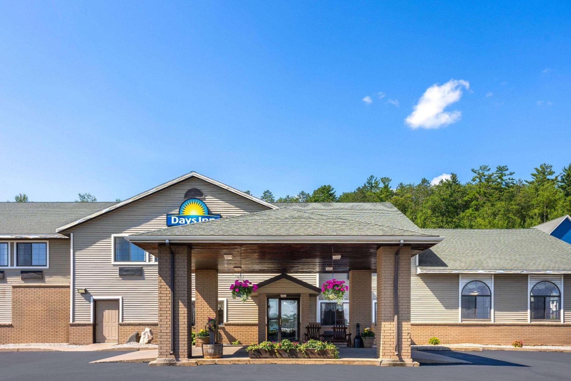 Days Inn By Wyndham Iron Mountain Luaran gambar